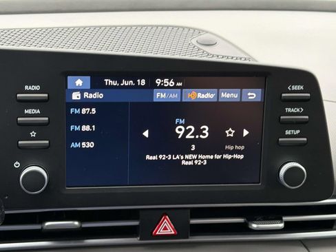 Used 2025 Hyundai Elantra Sport FWD image 12