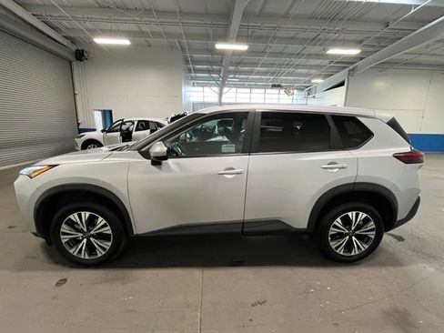 Used 2023 Nissan Rogue SV AWD/4WD image 6