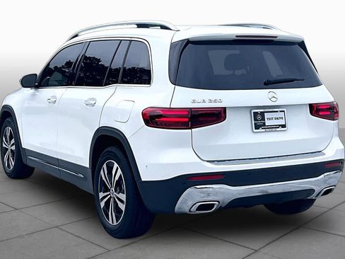 Used 2025 Mercedes-Benz GLB 250 image 11