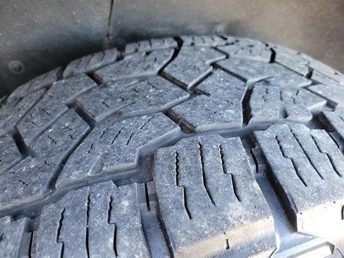 Used 2021 GMC Yukon XL Denali w/ Denali Premium Package image 34