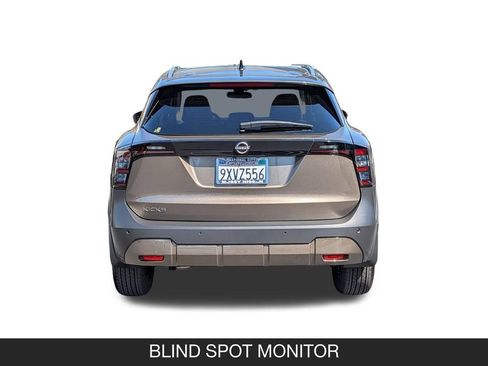Used 2026 Nissan Kicks SV FWD image 9
