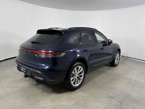 Certified 2023 Porsche Macan w/ Premium Package Plus AWD/4WD image 7