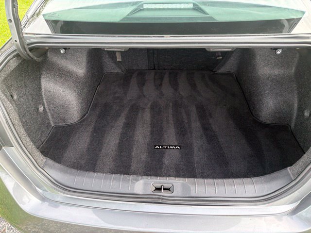 Used 2024 Nissan Altima 2.5 SV FWD image 24