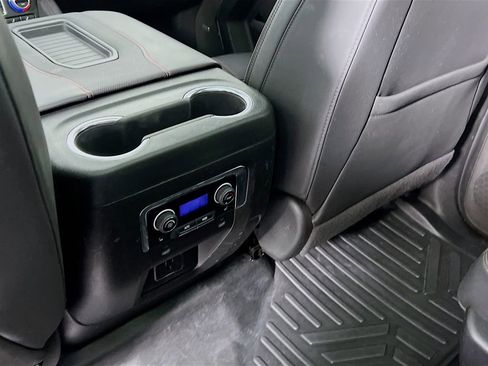 Used 2022 Chevrolet Tahoe RST w/ Luxury Package image 26