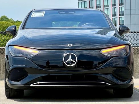 Certified 2023 Mercedes-Benz EQE 350+ 4MATIC Sedan image 3