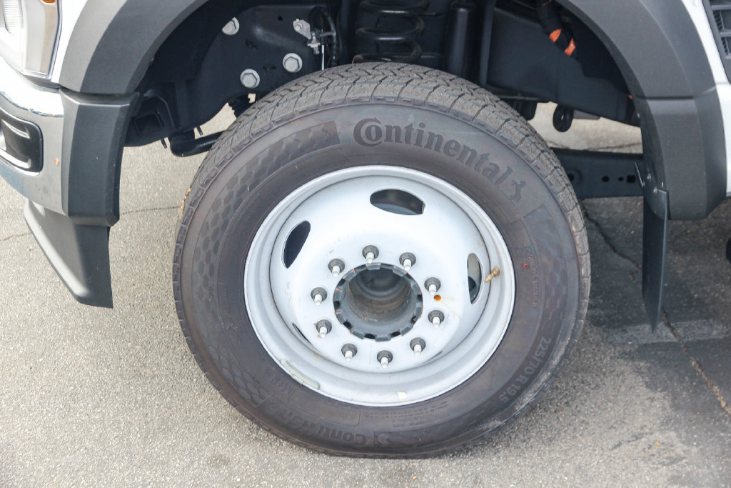 New 2026 Ford F550 2WD SuperCab Super Duty image 14