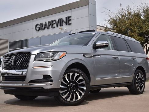 Certified 2023 Lincoln Navigator Black Label image 1