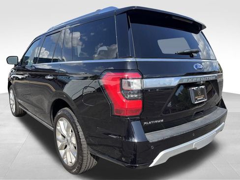 Used 2019 Ford Expedition Platinum RWD image 3