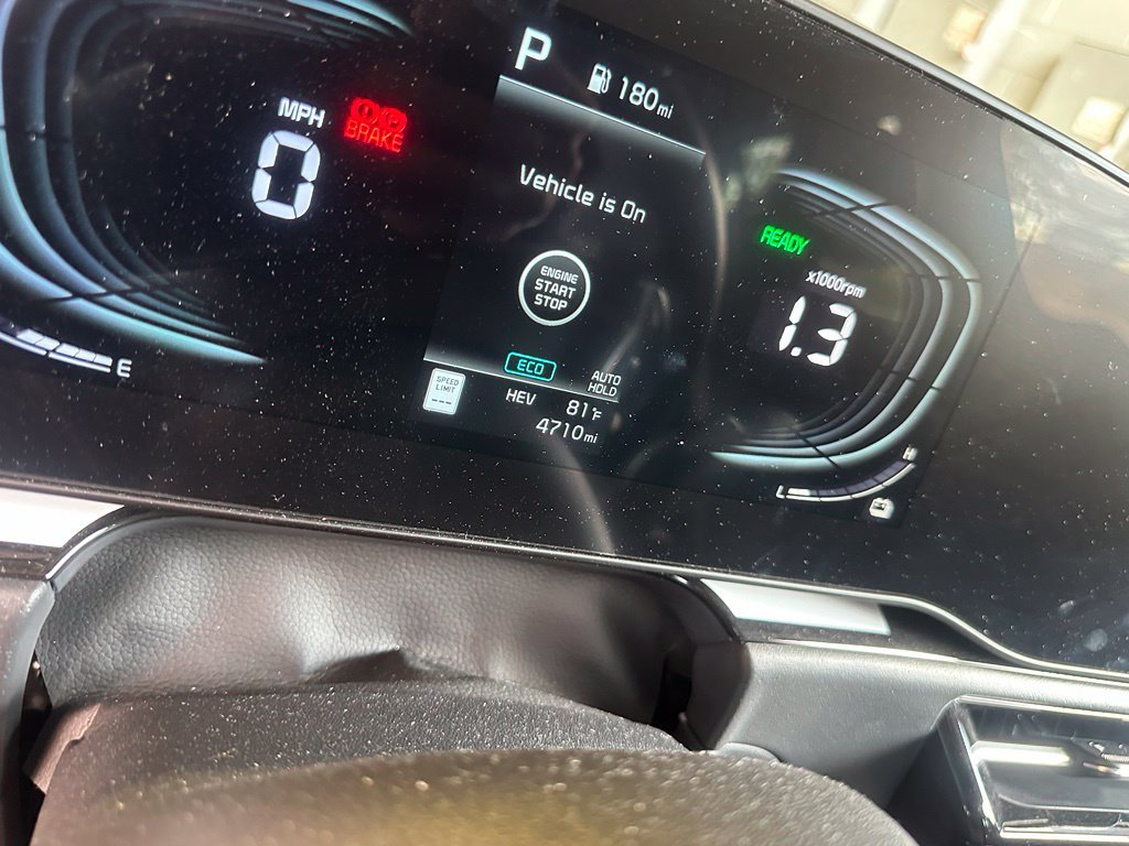 Certified 2024 Kia Niro EX w/ EX Cold Weather Package FWD image 13