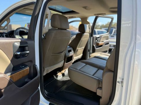 Used 2016 Chevrolet Silverado 1500 LTZ w/ LTZ Plus Package image 29