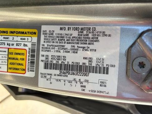 Used 2020 Ford Fusion SE image 28