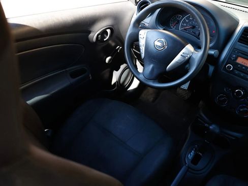 Used 2015 Nissan Versa S Plus image 21