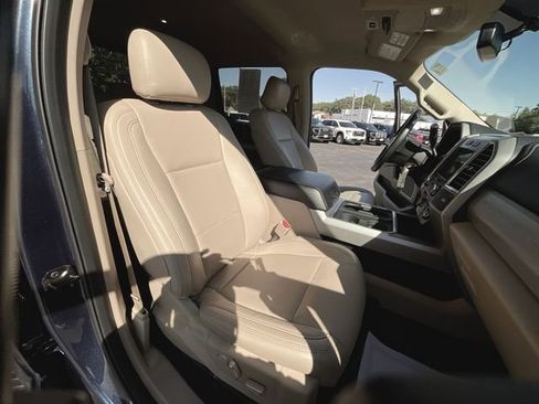 Used 2017 Ford F250 Lariat w/ FX4 Off-Road Package image 26