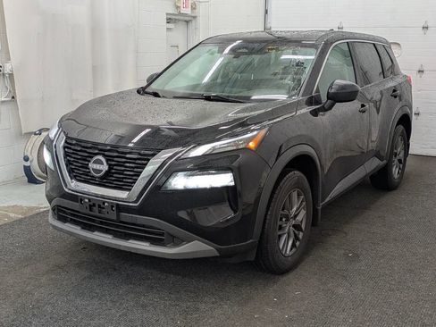 Used 2023 Nissan Rogue S image 1