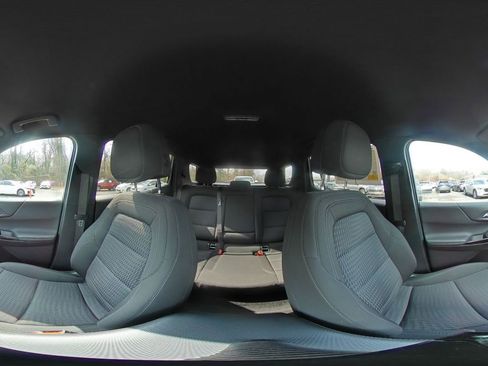 Used 2025 Chevrolet Equinox LT image 42