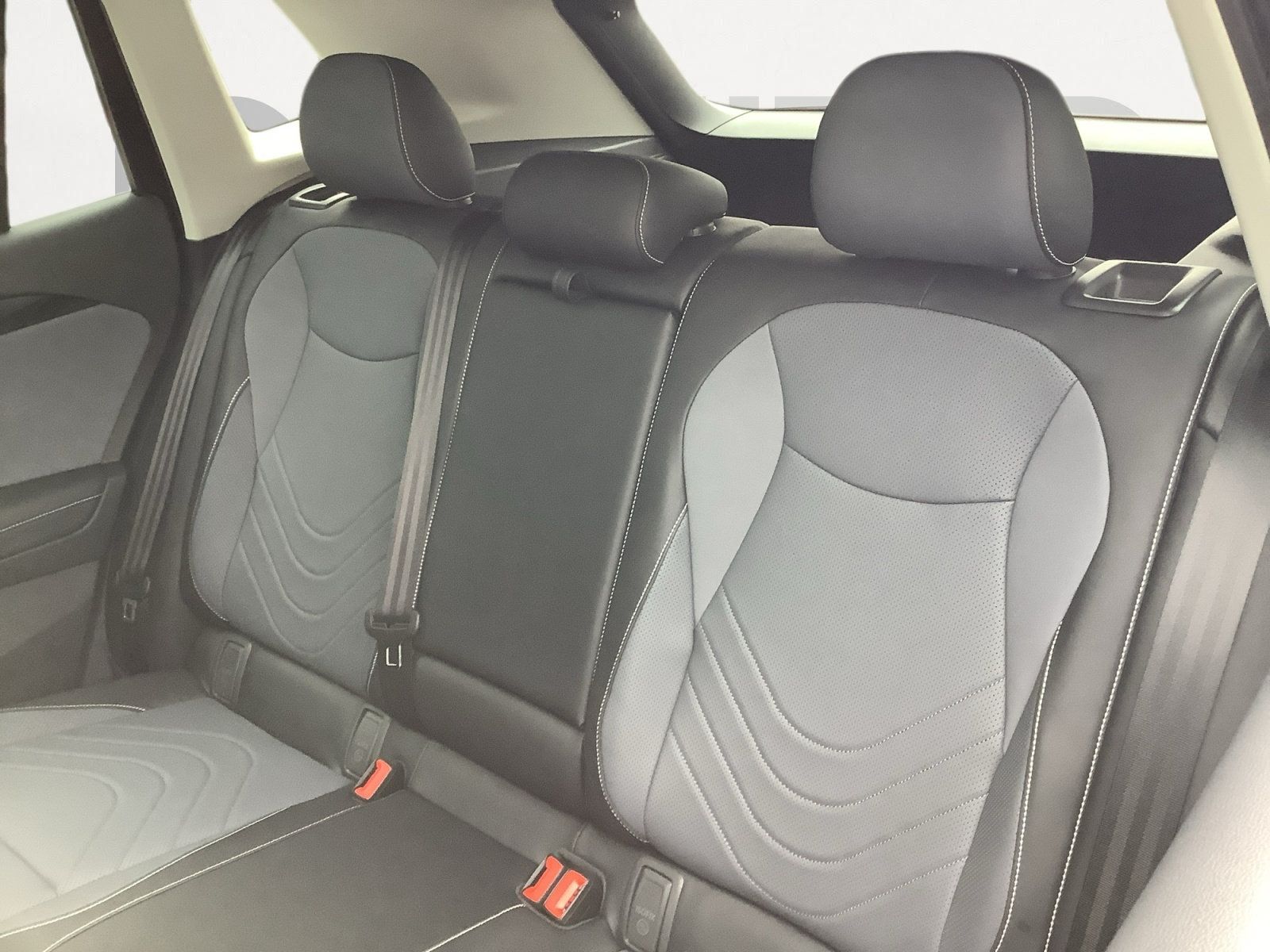 New 2026 Volkswagen Tiguan SE FWD image 22