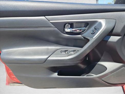 Used 2015 Nissan Altima 2.5 S w/ Power Driver Seat Package FWD image 17