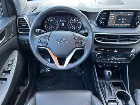 Used 2021 Hyundai Tucson Limited image 17