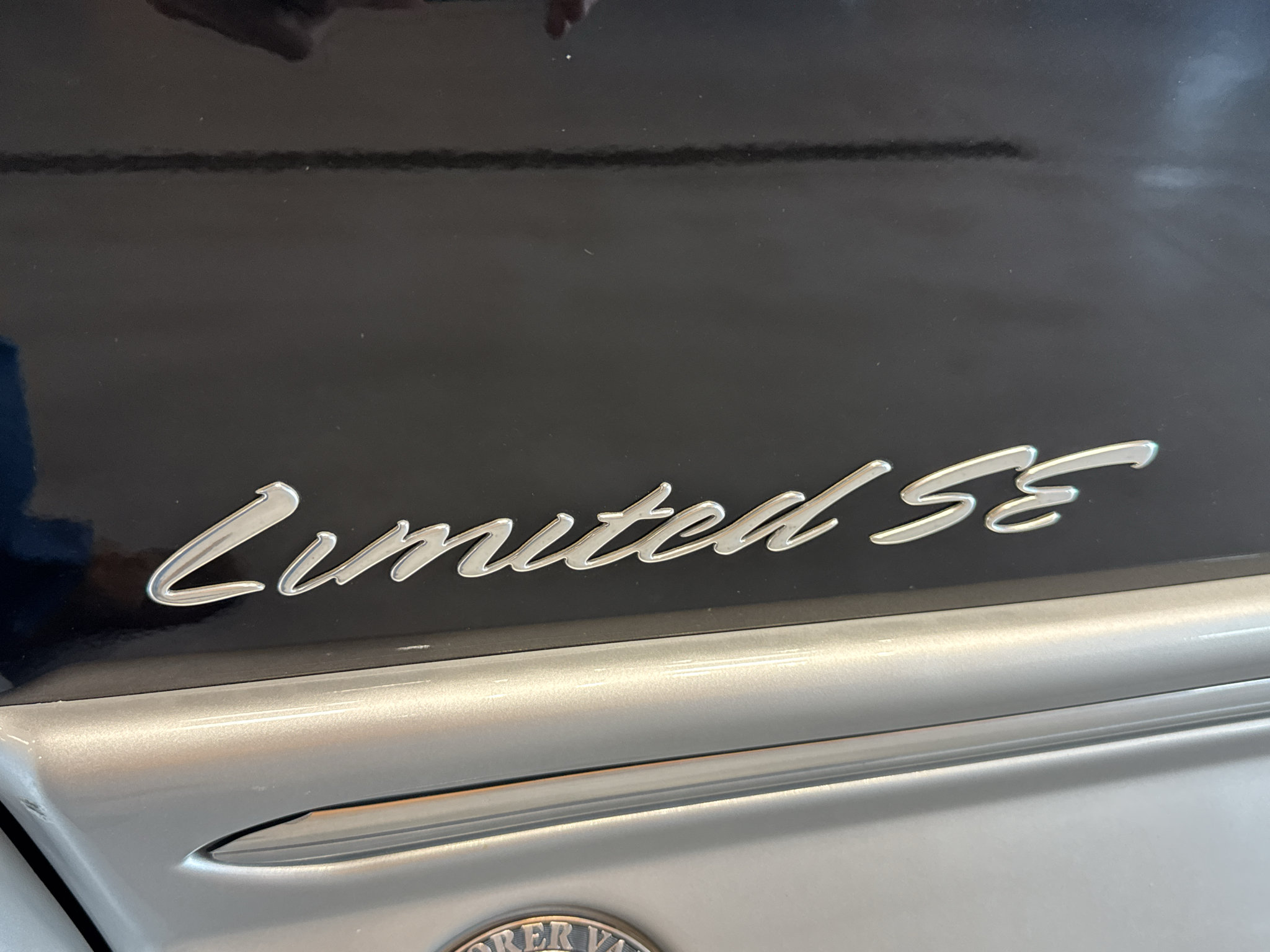 Used 2023 GMC Savana 2500 RWD image 10