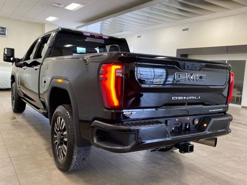 Used 2024 GMC Sierra 2500 Denali Ultimate image 5
