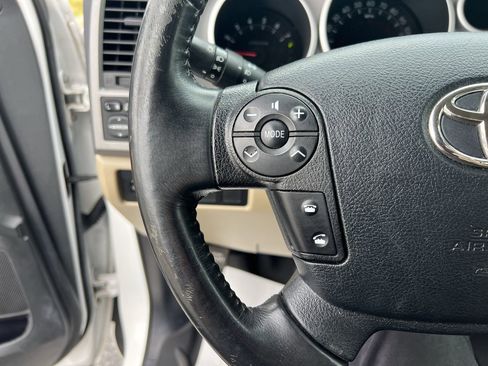 Used 2013 Toyota Tundra Limited image 19