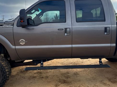 Used 2012 Ford F250 Lariat w/ Lariat Ultimate Pkg image 6