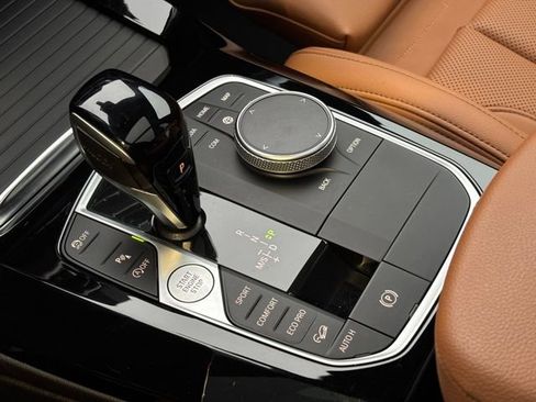 Used 2024 BMW X3 xDrive30i w/ Convenience Package image 38