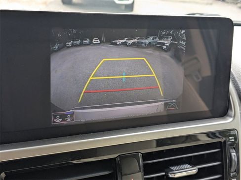 Used 2023 Lexus GX 460 Premium image 22