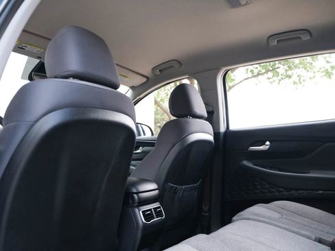 Used 2021 Hyundai Santa Fe SE image 25