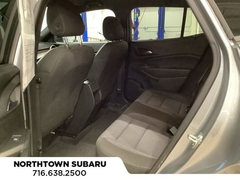 Used 2024 Chevrolet Trax RS FWD image 10