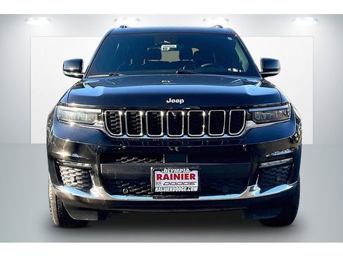 Used 2024 Jeep Grand Cherokee L Limited w/ Luxury Tech Group II image 3
