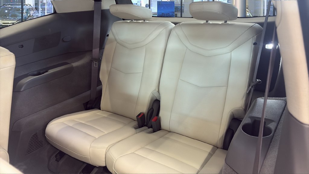 Used 2021 Cadillac XT6 Premium Luxury AWD/4WD image 31