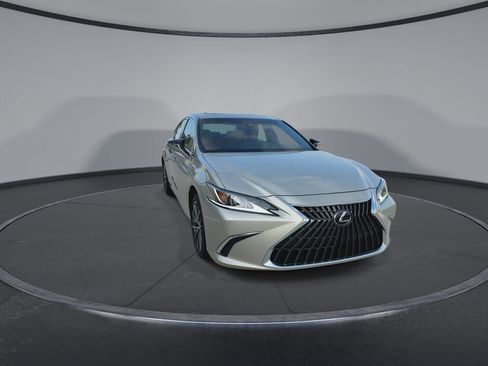 Used 2025 Lexus ES 350 w/ Premium Package image 3