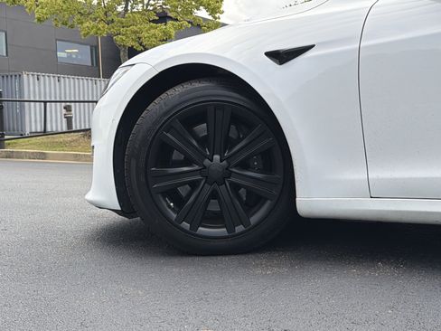 Used 2022 Tesla Model S AWD/4WD image 7