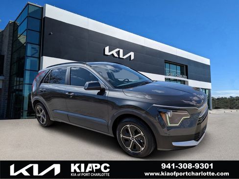 Used 2024 Kia Niro EX image 1