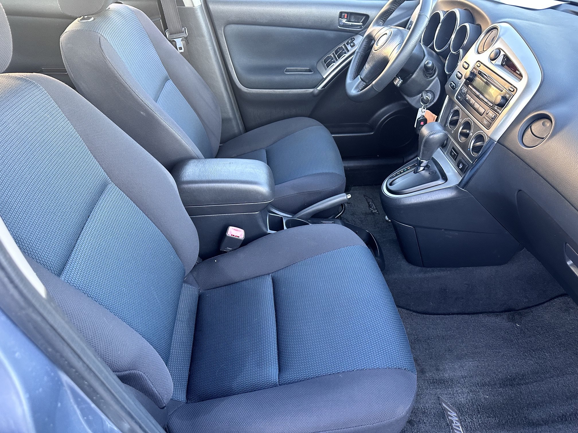 Used 2005 Toyota Matrix XR w/ Extra Value Pkg 2 FWD image 10