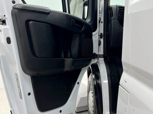 Used 2023 RAM ProMaster 2500 FWD image 14