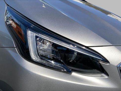 Used 2020 Subaru Outback Premium AWD/4WD image 27