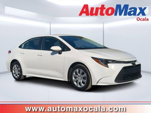 Used 2025 Toyota Corolla LE FWD image 1