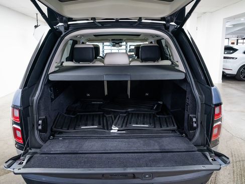 Used 2021 Land Rover Range Rover Westminster Edition image 8