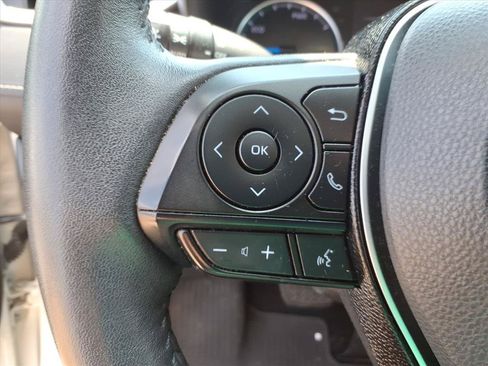 Used 2021 Toyota RAV4 XLE Premium AWD/4WD image 25