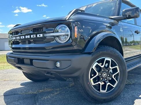 New 2026 Ford Bronco Outer Banks AWD/4WD image 33