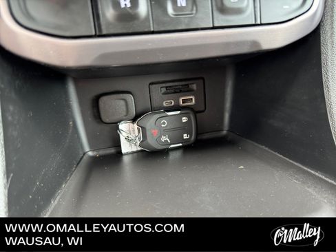 Used 2023 GMC Acadia AT4 w/ Technology Package AWD/4WD image 23