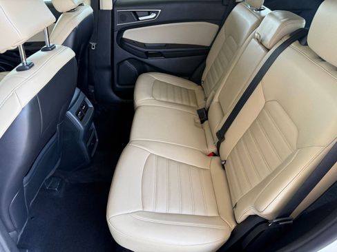 Used 2024 Ford Edge SEL AWD/4WD image 15