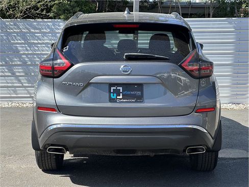 Used 2019 Nissan Murano S FWD image 11