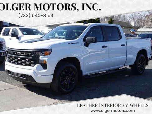 Used 2024 Chevrolet Silverado 1500 Custom w/ Rally Edition AWD/4WD image 1