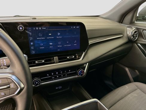 Used 2025 Chevrolet Equinox LT image 26