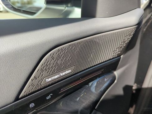 New 2026 BMW 530i w/ Premium Package image 18