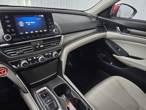 Used 2018 Honda Accord Hybrid image 25