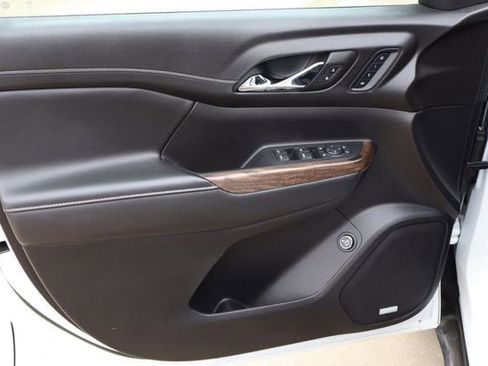Used 2023 GMC Acadia Denali FWD image 21